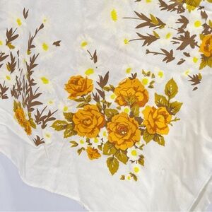 53 X 70” Vintage 60/70s Orange Yellow Floral Tablecloth Retro Rectangle White